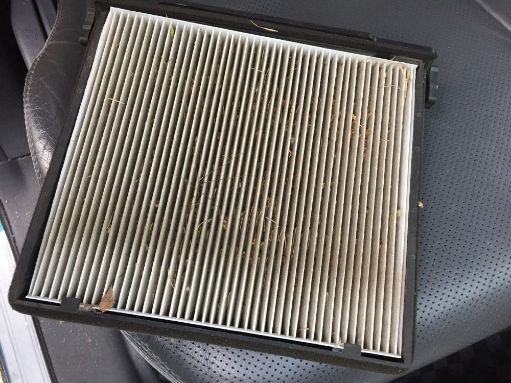 Changing the cabin filter Hyundai Tucson