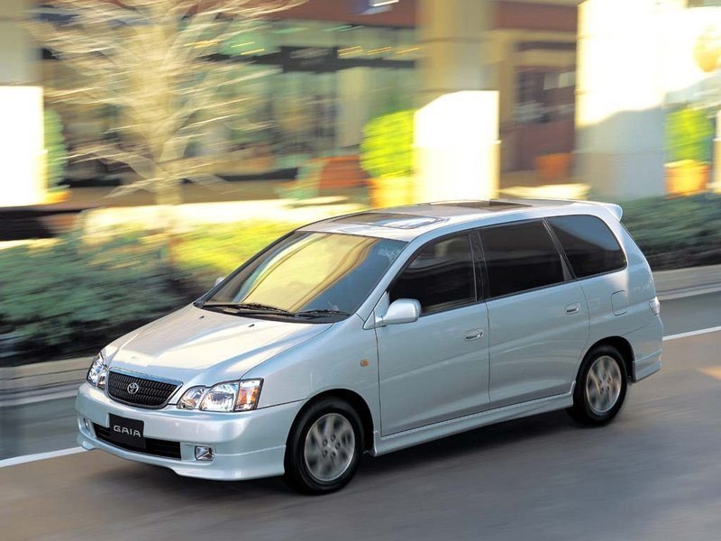 Автомобиль Toyota Gaia