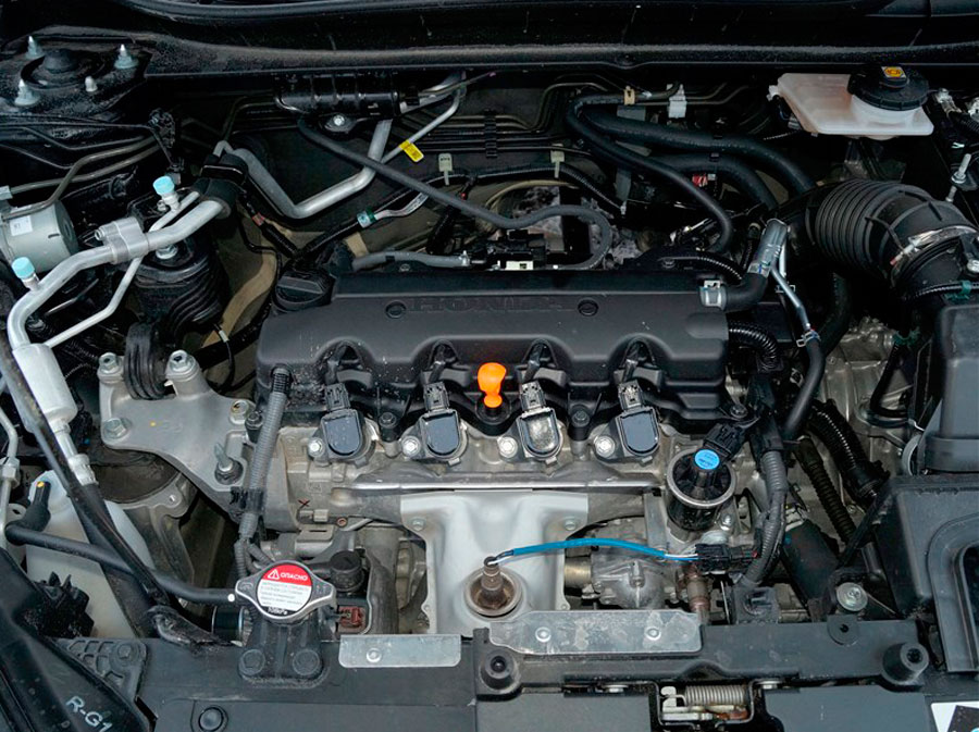 Моторный отсек Honda CR V